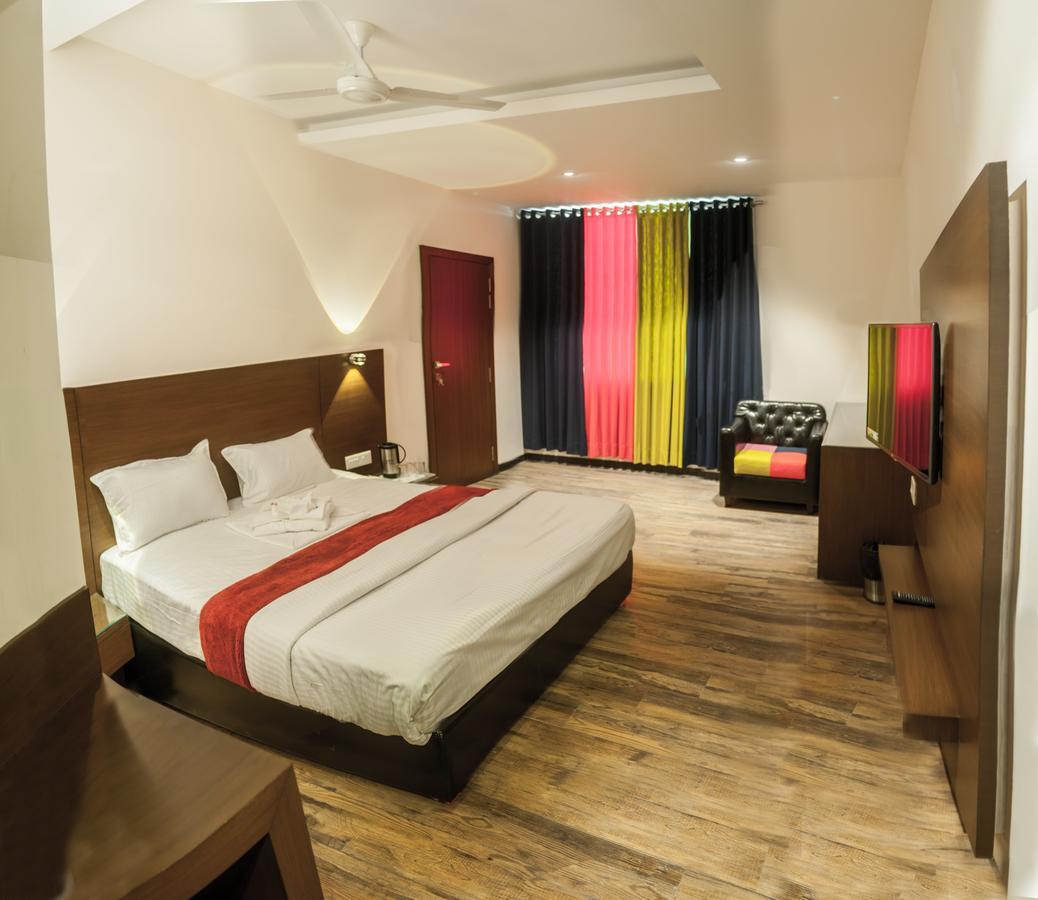Hotel Atharva Ujjain Exterior foto